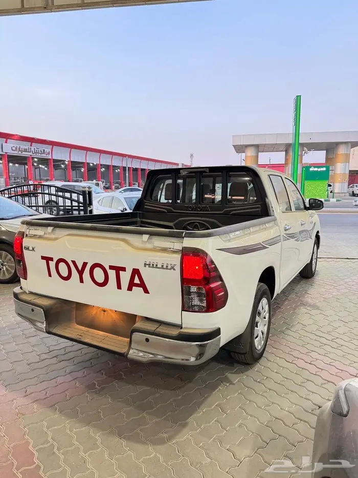 هايلوكس GLX2025 بنزين بدون دبل 2