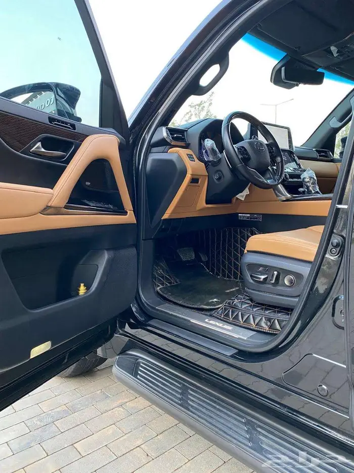 لكزس LX600BB موديل 2024 عداد 21000 الف كم 7