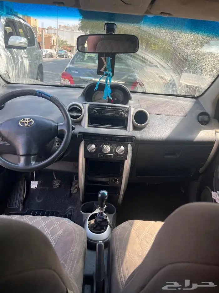 سيارة تويوتا XA 2004 تشليح للبيع 3