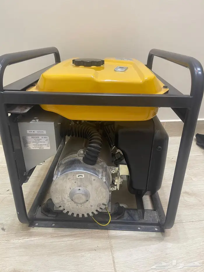 للبيع مأطور كهرباء بنزين سوبارو ياباني 2