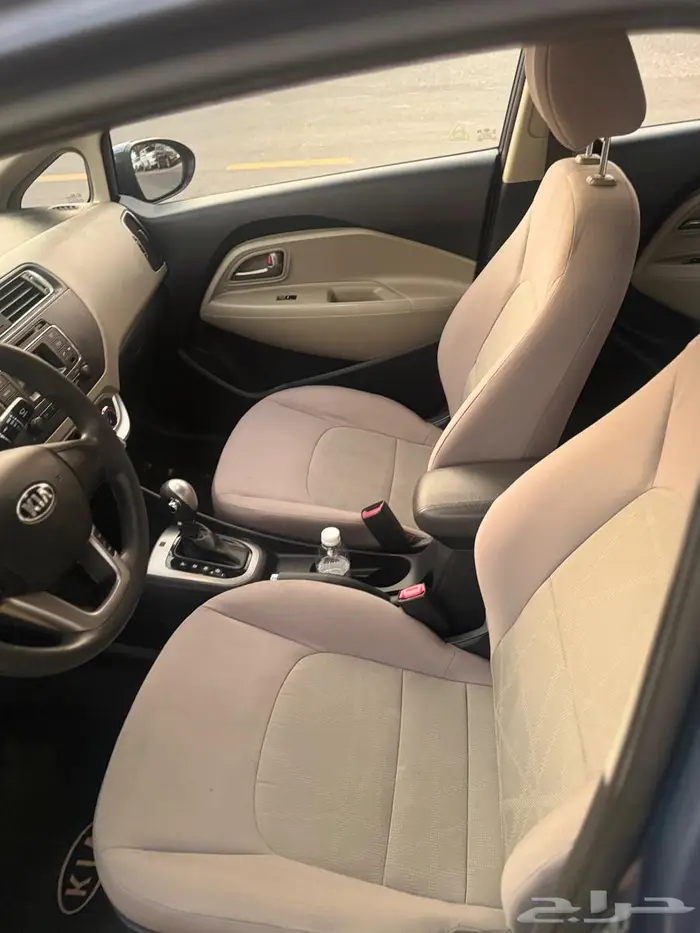 Kia Rio 2016 Model in excellent condition 4