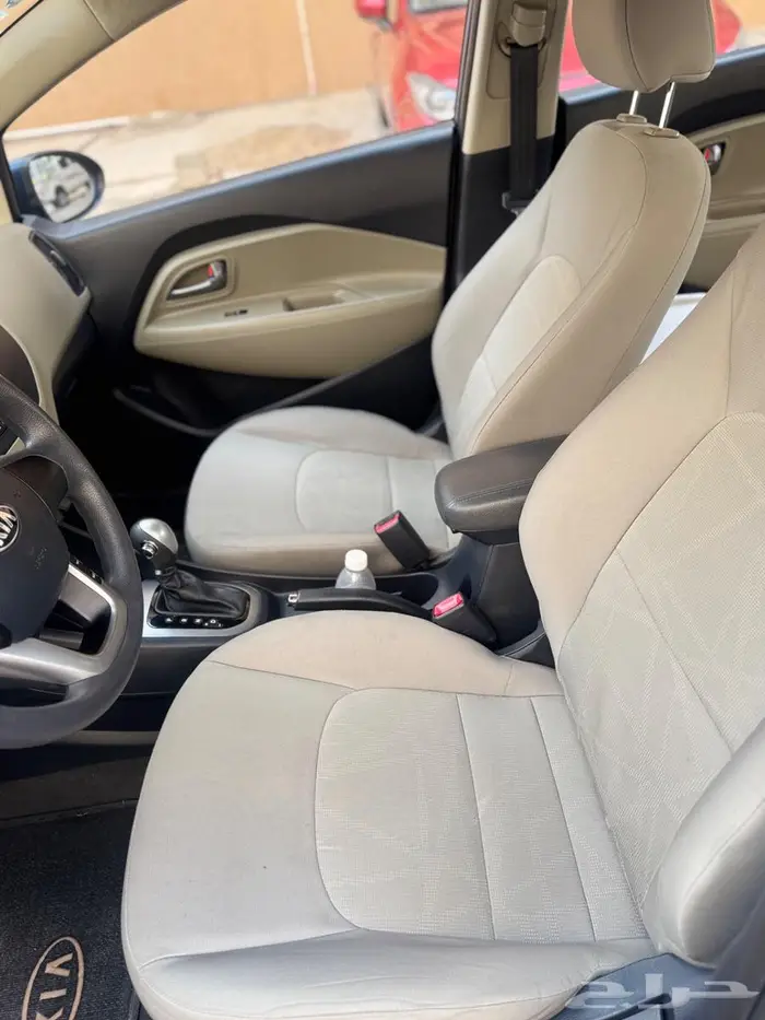 Kia Rio 2016 Model in excellent condition 11