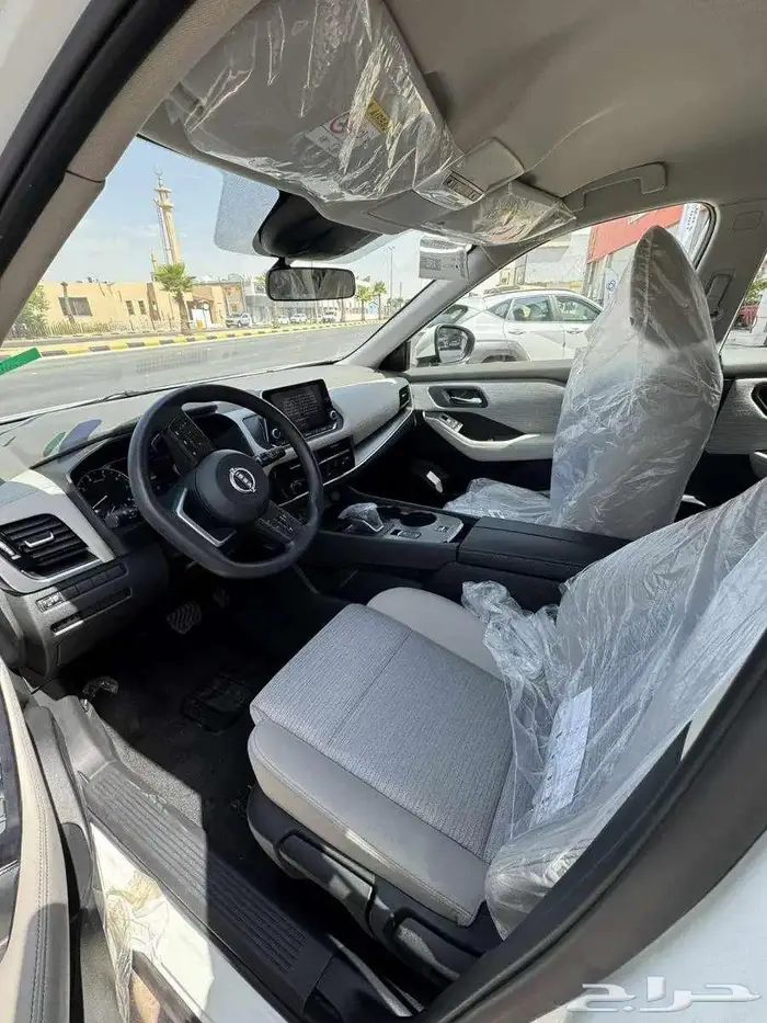 نيسان اكس تريل استاندر بدون دبل 2025 3