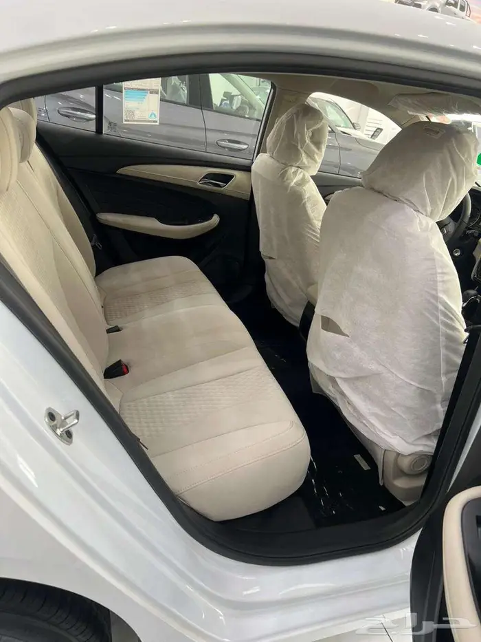 عروض نهاية العام MG 5 5