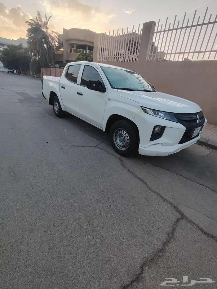 ميتسوبيشي حوض للايجار الشهري 0