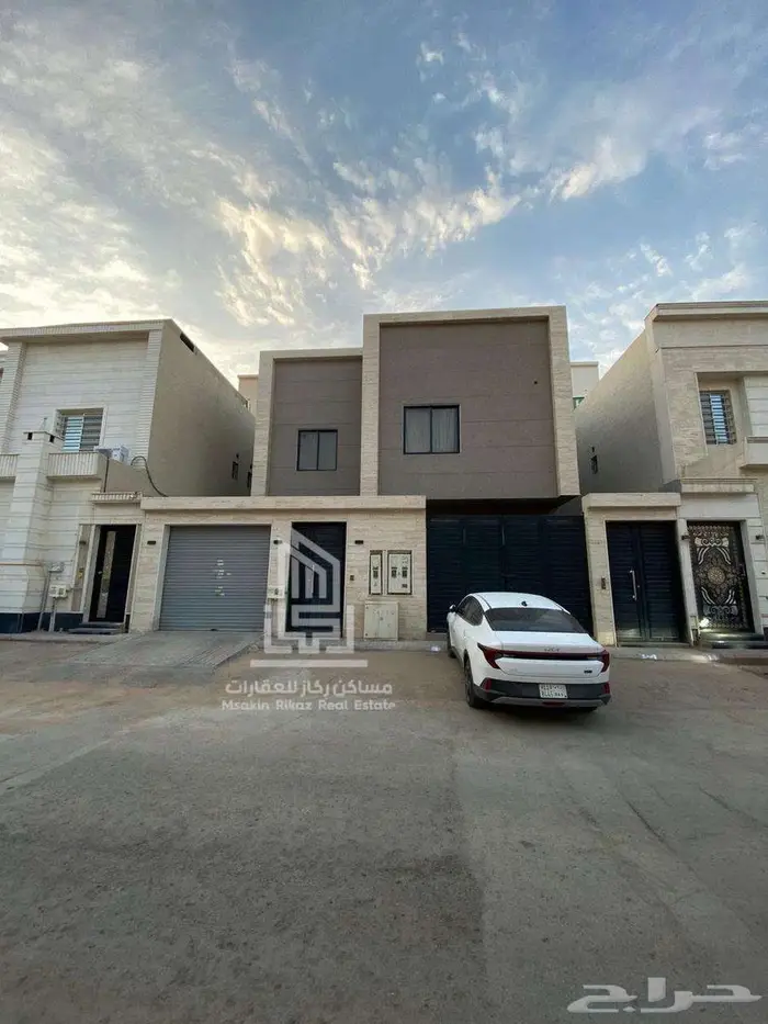 فيلا العمر في حي السعادة   راحة  أناقة  وموقع ذهبي 0
