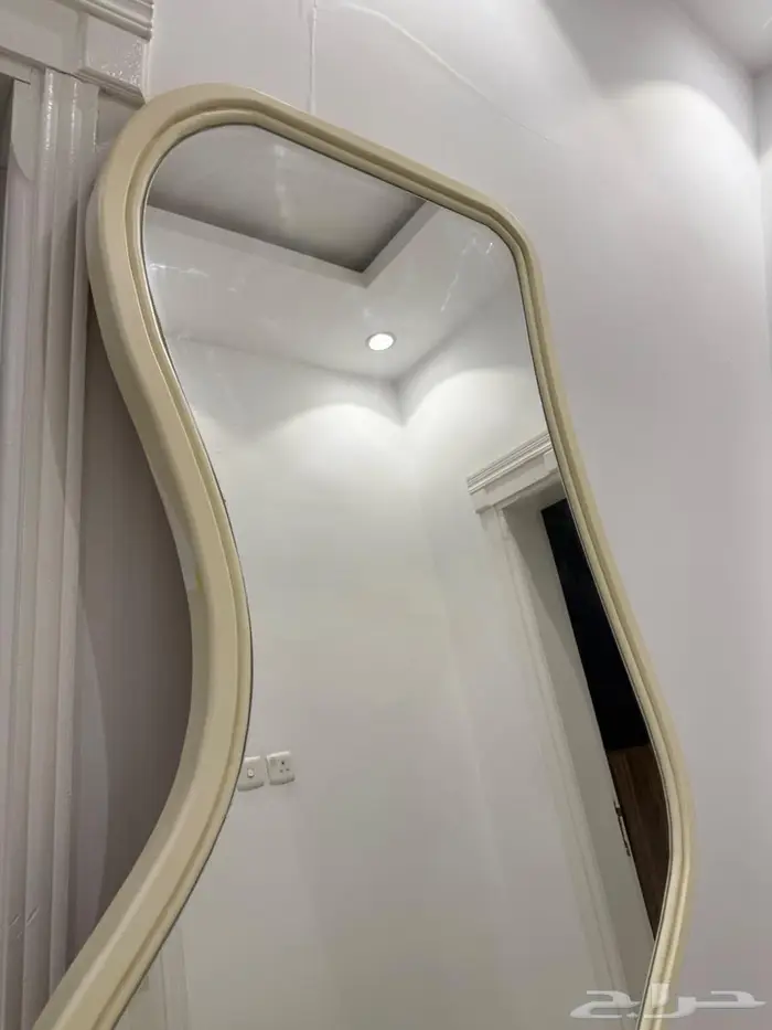 مرايا للبيع 2