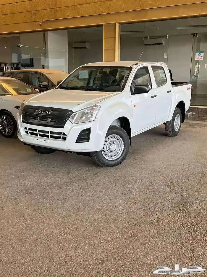 ايسوزو ديماكس غمارتين 2025 متوفر بقسط 1450 الحسن للسيارات 0