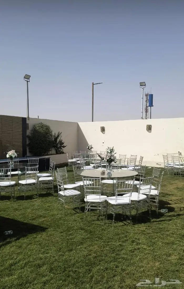 طاولة عشاء للايجار 3