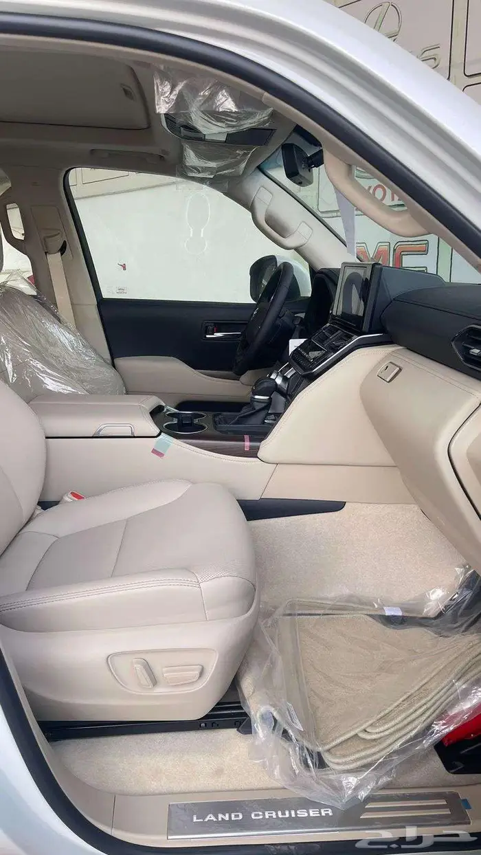 لاندكروزر GXR فل كامل وارد البريمي ابواب شفط 2025 10