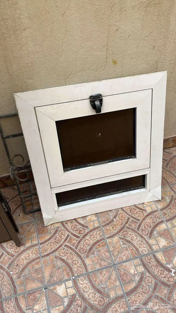 للبيع باب المنيوم ونافده 3