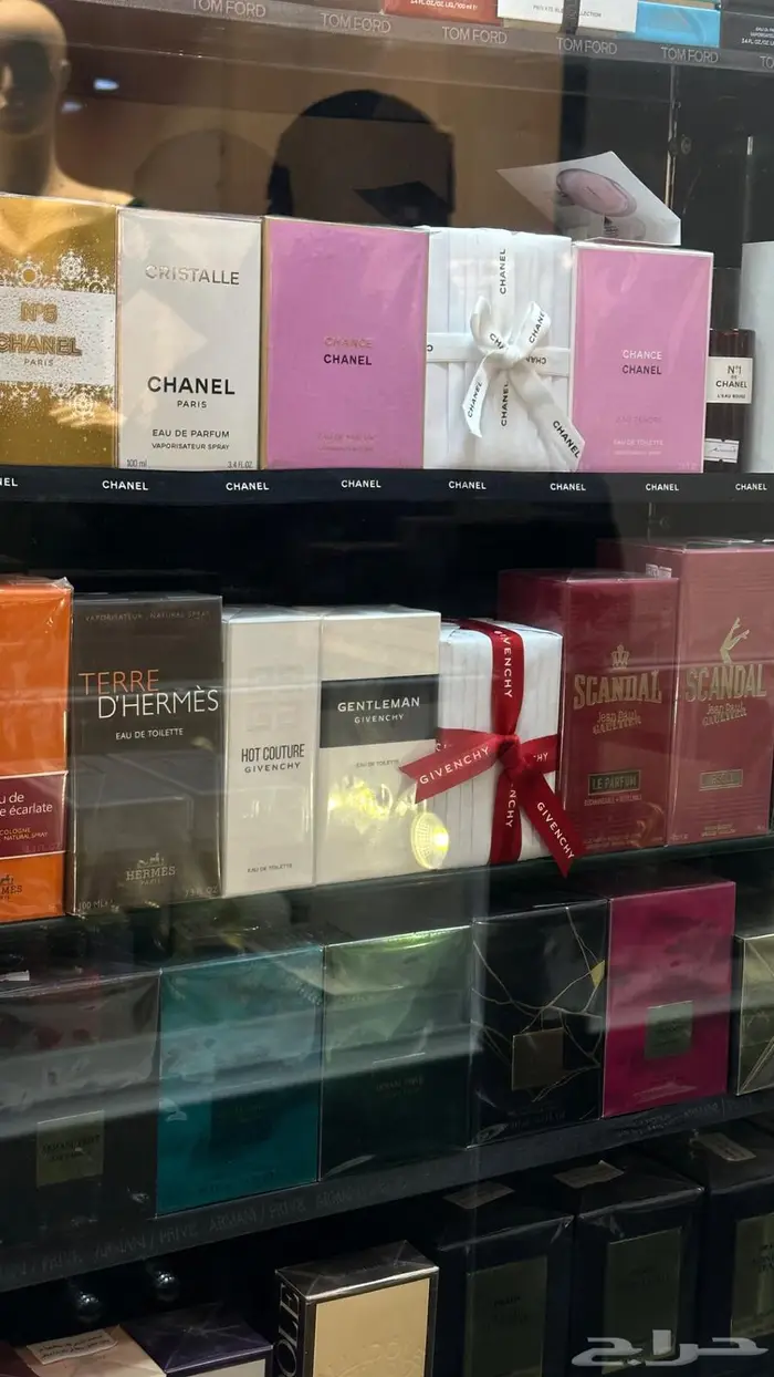 عطور ماركات ديور شانيل 14