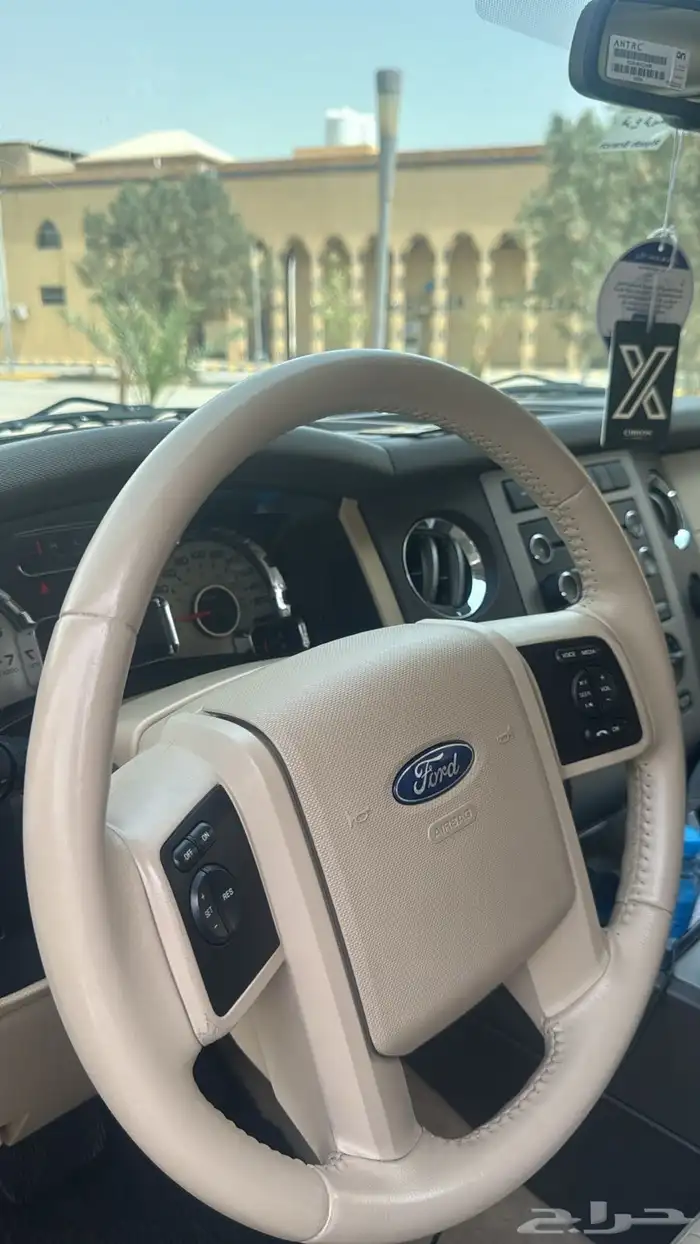 Expedition فورد توكيلات الجزيرة مخزن ماشي قليل 5