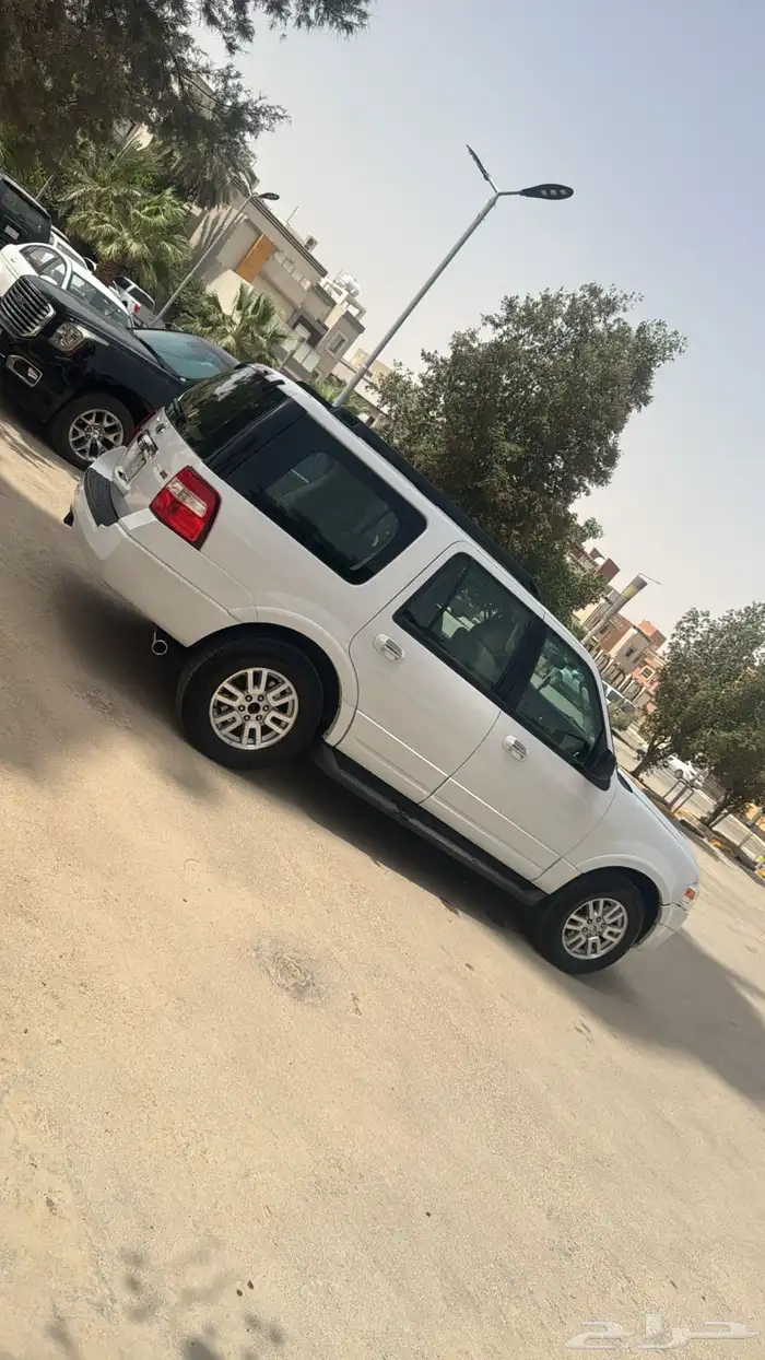 Expedition فورد توكيلات الجزيرة مخزن ماشي قليل 7