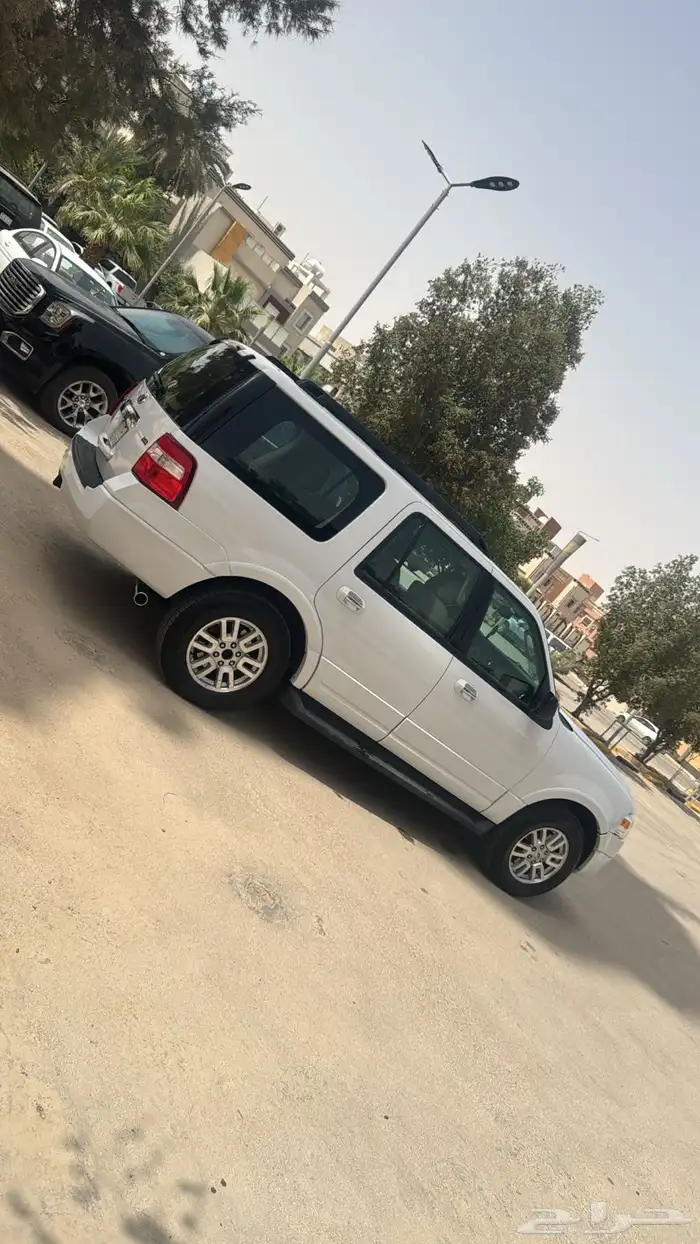 Expedition فورد توكيلات الجزيرة مخزن ماشي قليل 8