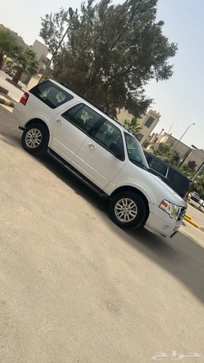 Expedition فورد توكيلات الجزيرة مخزن ماشي قليل 1