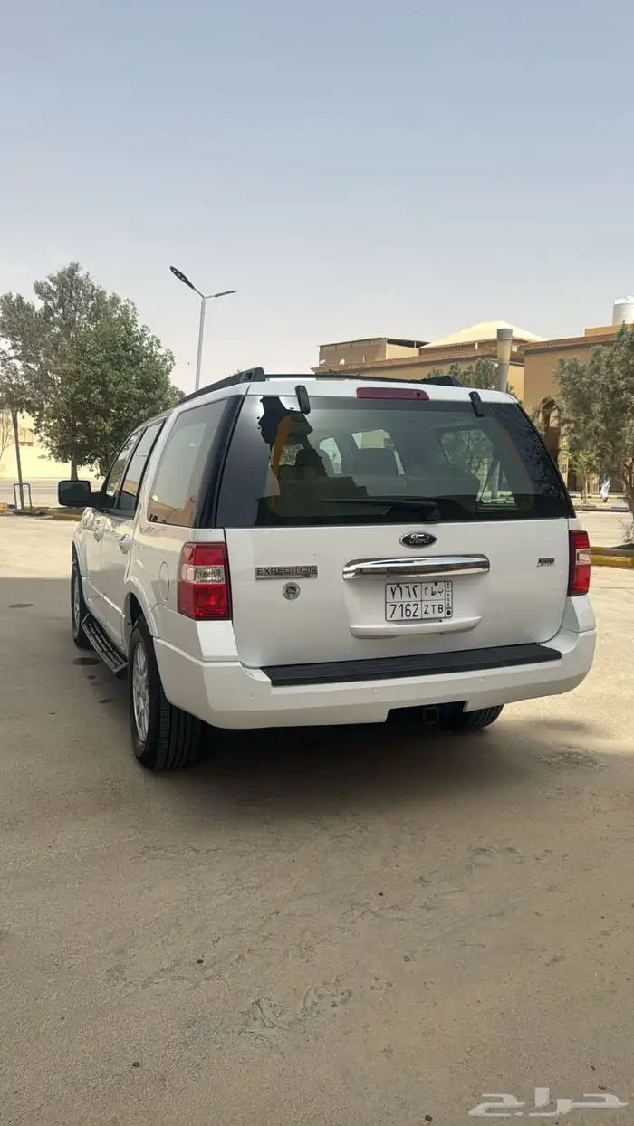 Expedition فورد توكيلات الجزيرة مخزن ماشي قليل 16