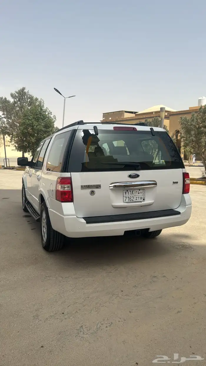 Expedition فورد توكيلات الجزيرة مخزن ماشي قليل 17