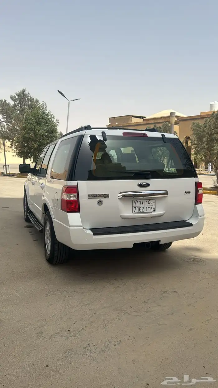 Expedition فورد توكيلات الجزيرة مخزن ماشي قليل 15