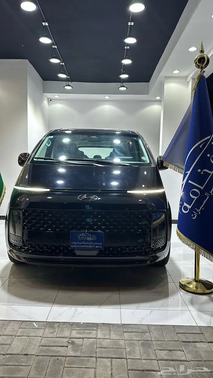 مكتب تأجير السيارات الفارهه 4