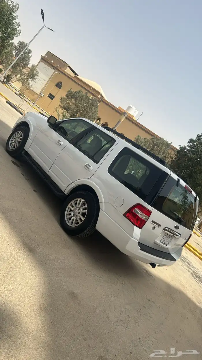 Expedition فورد توكيلات الجزيرة مخزن ماشي قليل 20