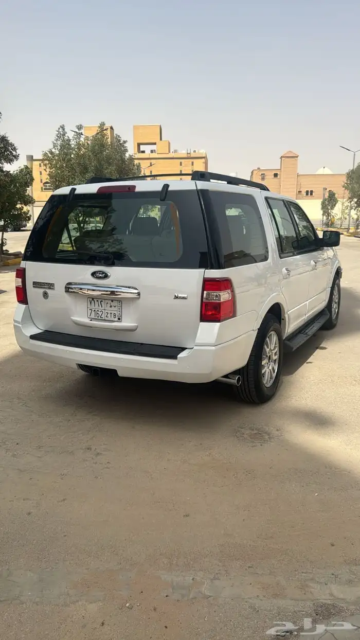 Expedition فورد توكيلات الجزيرة مخزن ماشي قليل 14