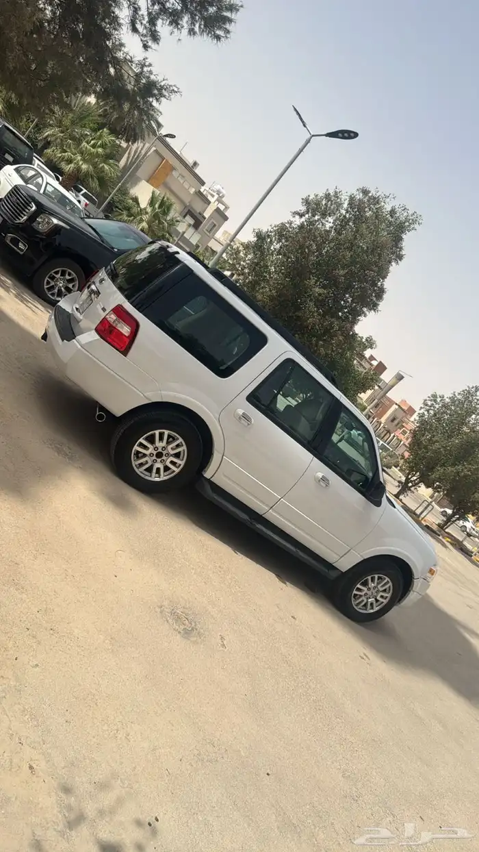 Expedition فورد توكيلات الجزيرة مخزن ماشي قليل 11