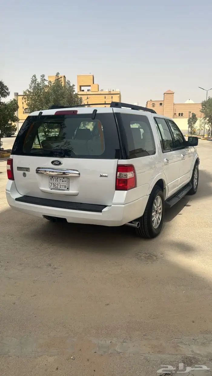 Expedition فورد توكيلات الجزيرة مخزن ماشي قليل 13