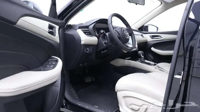 MG 5 لاكشيري 2024 9