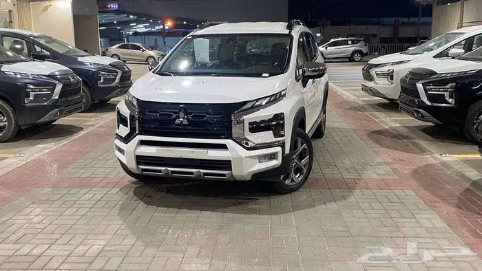 عرض خااص متسوبيشي اكسباندر كروس 2025 فل كامل 0