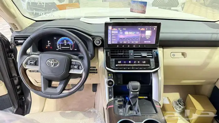 لاند كروزر GXR-L4بنزين رمادي 2025 6