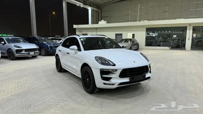بورش ماكان GTS 2017 0