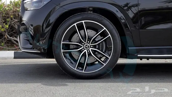 مرسيدس بنز GLE 450 2025 خليجي اصفار مع ضمان الوكيل 40