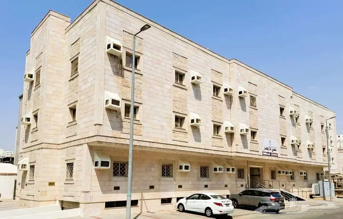 شقق عوائل للإيجار 0