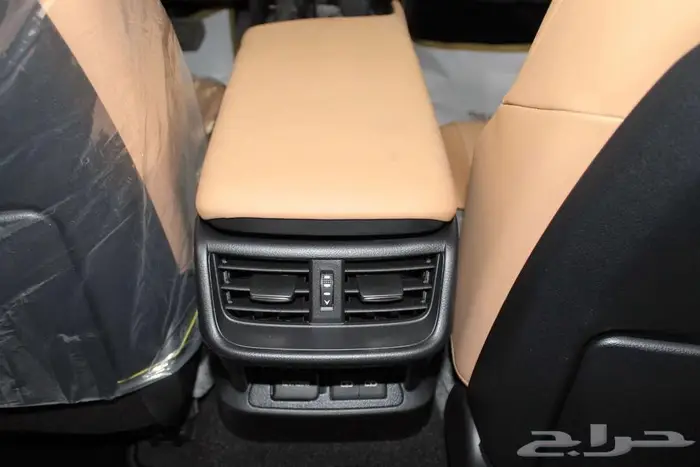 لكزس - ES250 AA-خليجي-2025-جناح-تشغيل عن بعد-ازياق جانبيه 19