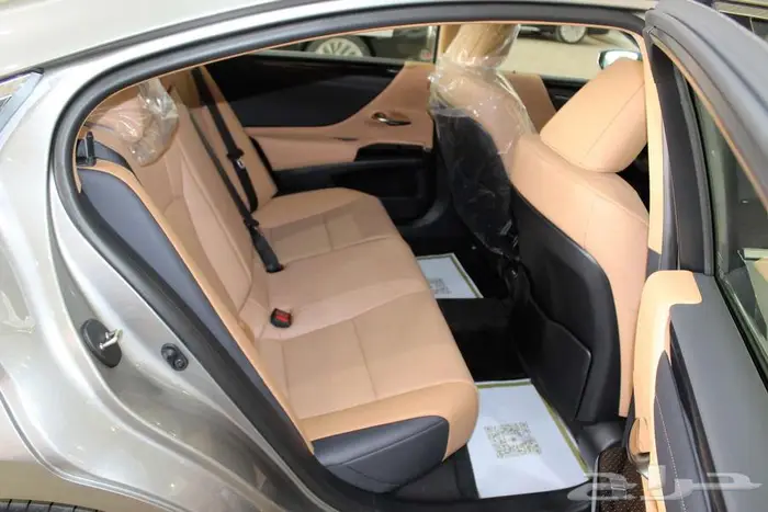 لكزس - ES250 AA-خليجي-2025-جناح-تشغيل عن بعد-ازياق جانبيه 4