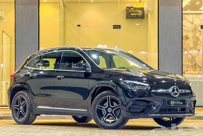 مرسيدس GLA 200 AMG KIT 2024 اسود الشكل الجديد 0