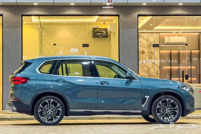 BMW X5 2025 اخضر خليجي تحت الضمان 2
