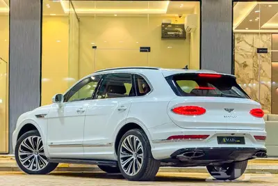 بنتلي بنتياقا V8 2021 ابيض خليجي index
