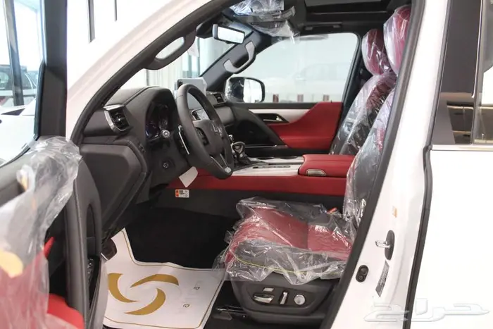 لكزس LX600 F-sport 2025 8