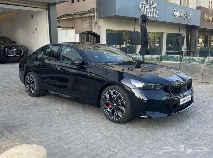بي ام دبليو 520اي- 2026 ام كت 1