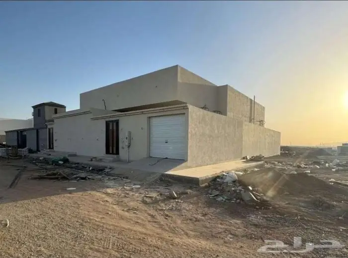 للبيع دور جاهز على الكود السعودي مخطط الشروق بالمدينة 1