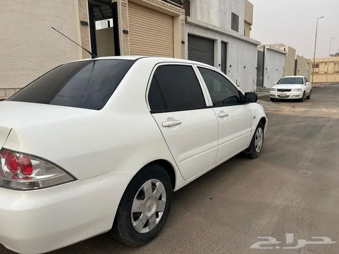 ميتسوبيشي لانسر2009 3