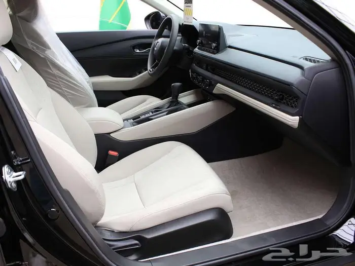 هوندا اكورد LX ستاندر 2025 عبدالله هاشم 12