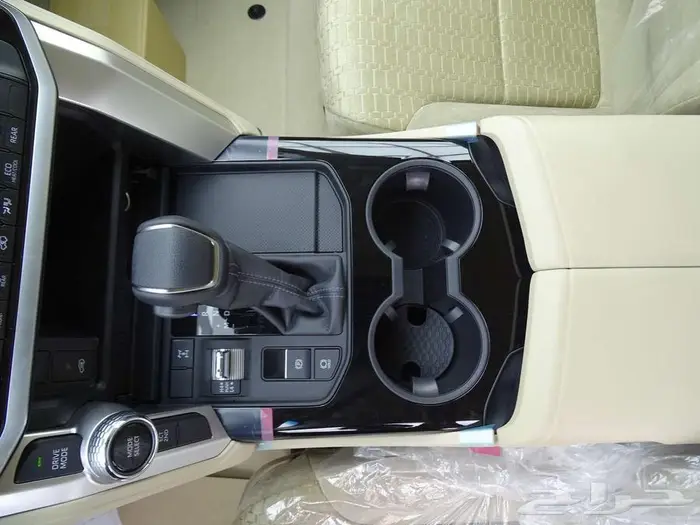 تويوتا لاندكروزر جي اكس ار GXR L 2 موديل 2025 13