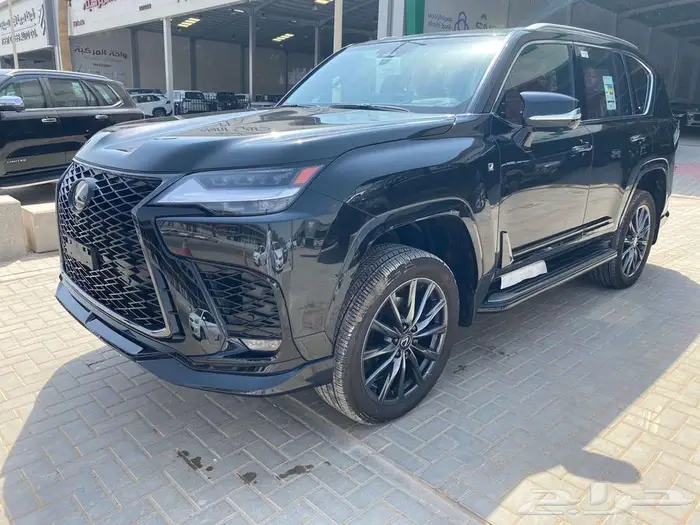 لكزس LX600 اف سبورت الساير 2025 كاش وتمويل 4