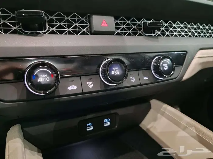 هوندا اكورد LX موديل 2025 17