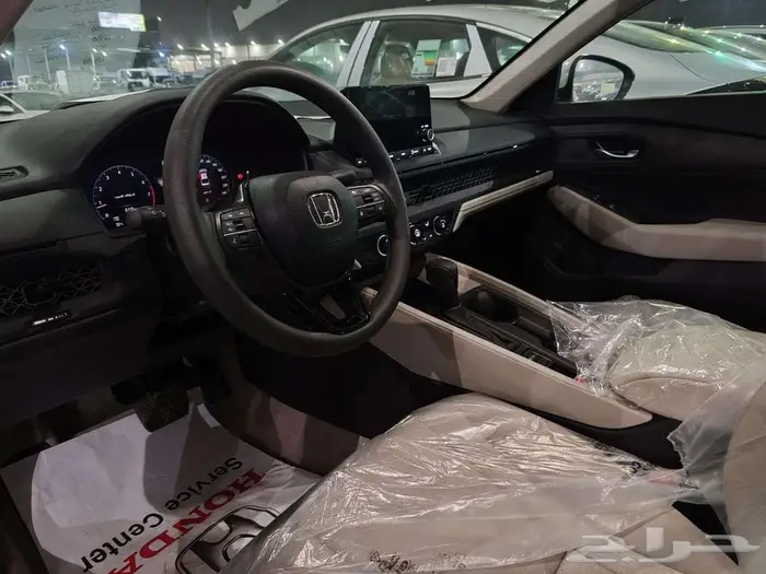 هوندا اكورد LX موديل 2025 13