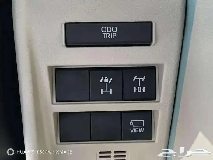لاندكروزر GX بنزين ابيض 2025 6