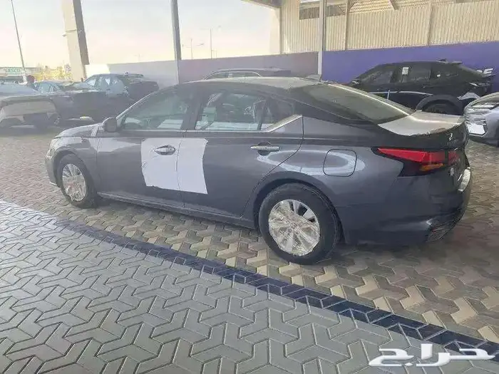 نيسان_ التيما ستاندر موديل 2025 حصري 4